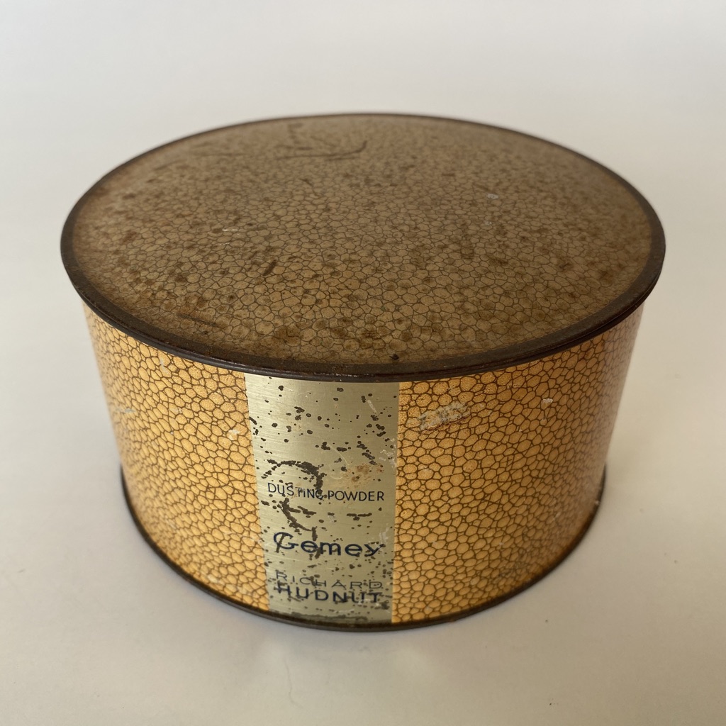 POWDER TIN, Vintage Richard Hudnut